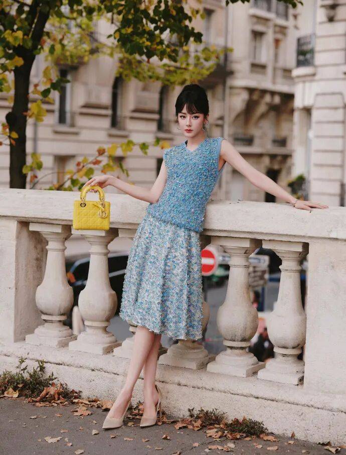 时装周上的女明星<strong></p>
<p>牛币币</strong>，秋冬氛围感一键封顶！