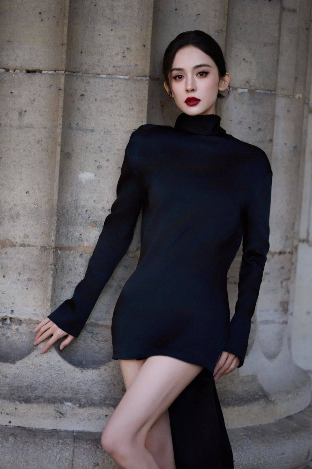 时装周上的女明星<strong></p>
<p>牛币币</strong>，秋冬氛围感一键封顶！