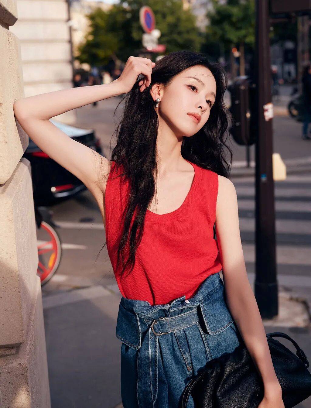 时装周上的女明星<strong></p>
<p>牛币币</strong>，秋冬氛围感一键封顶！