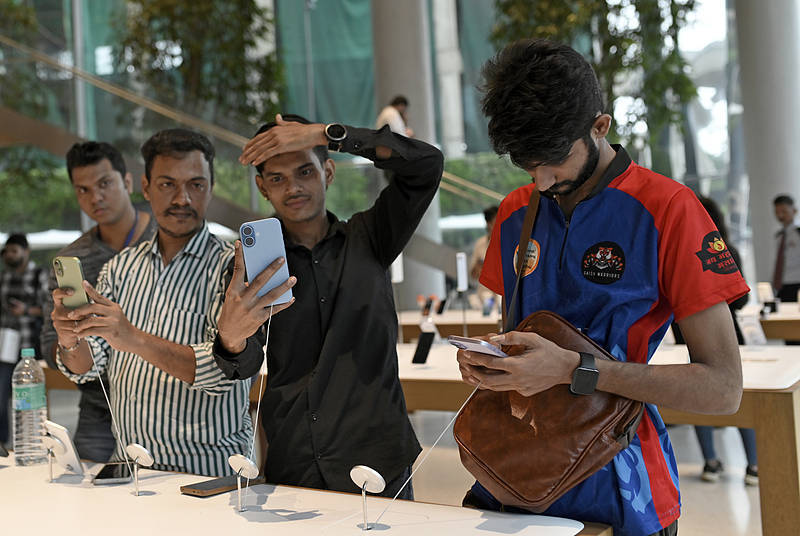 印度政府被曝正积极鼓励海外印度人回国<strong></p>
<p>币汇系列</strong>,但想让这些人从美回国绝非易事