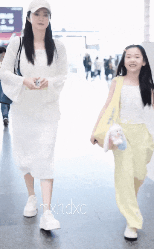 9岁小酒窝<strong></p>
<p>西夏币</strong>，大大方方成顶流