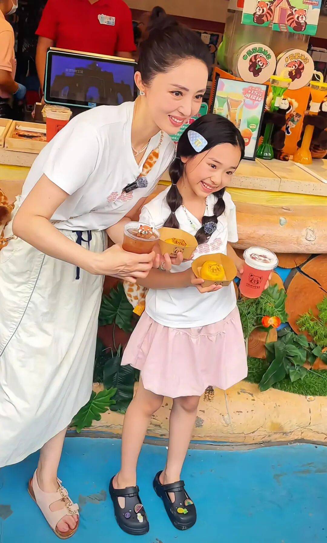 9岁小酒窝<strong></p>
<p>西夏币</strong>，大大方方成顶流