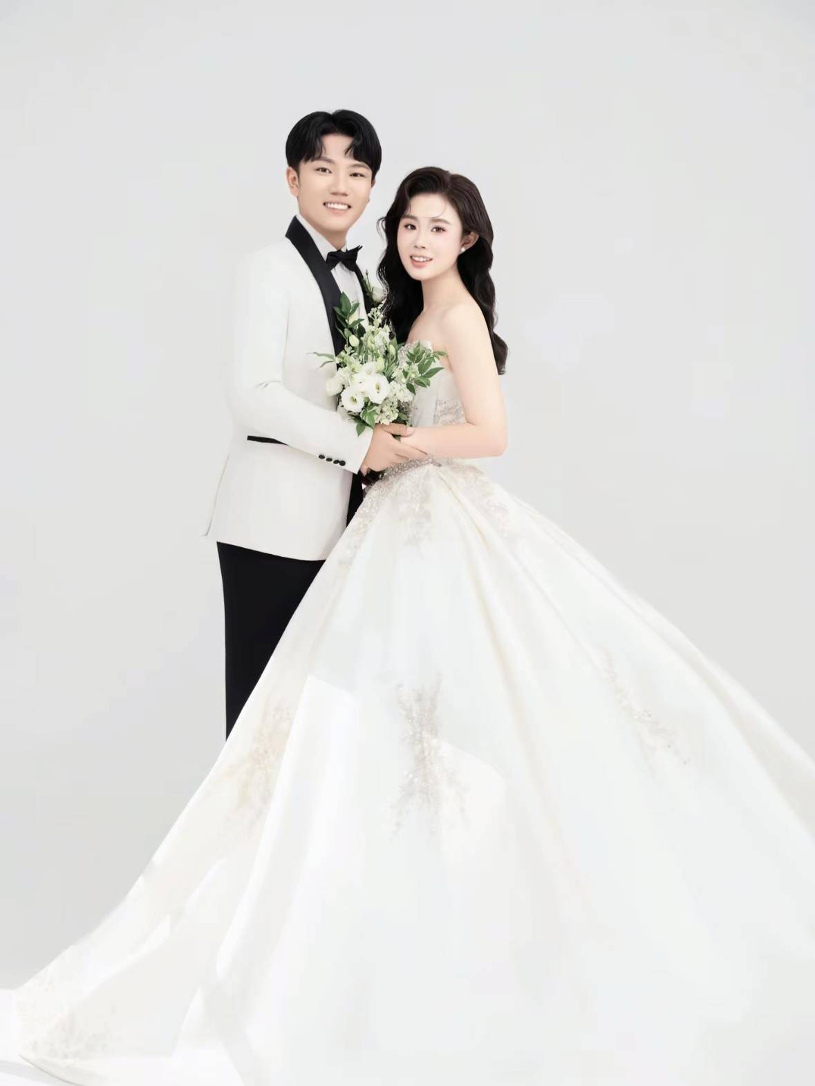 “千万富翁”解克锋儿子解清帅将举办婚礼<strong></p>
<p>mcc币价格</strong>,解克锋:很开心,邀请了部分寻亲家长参加