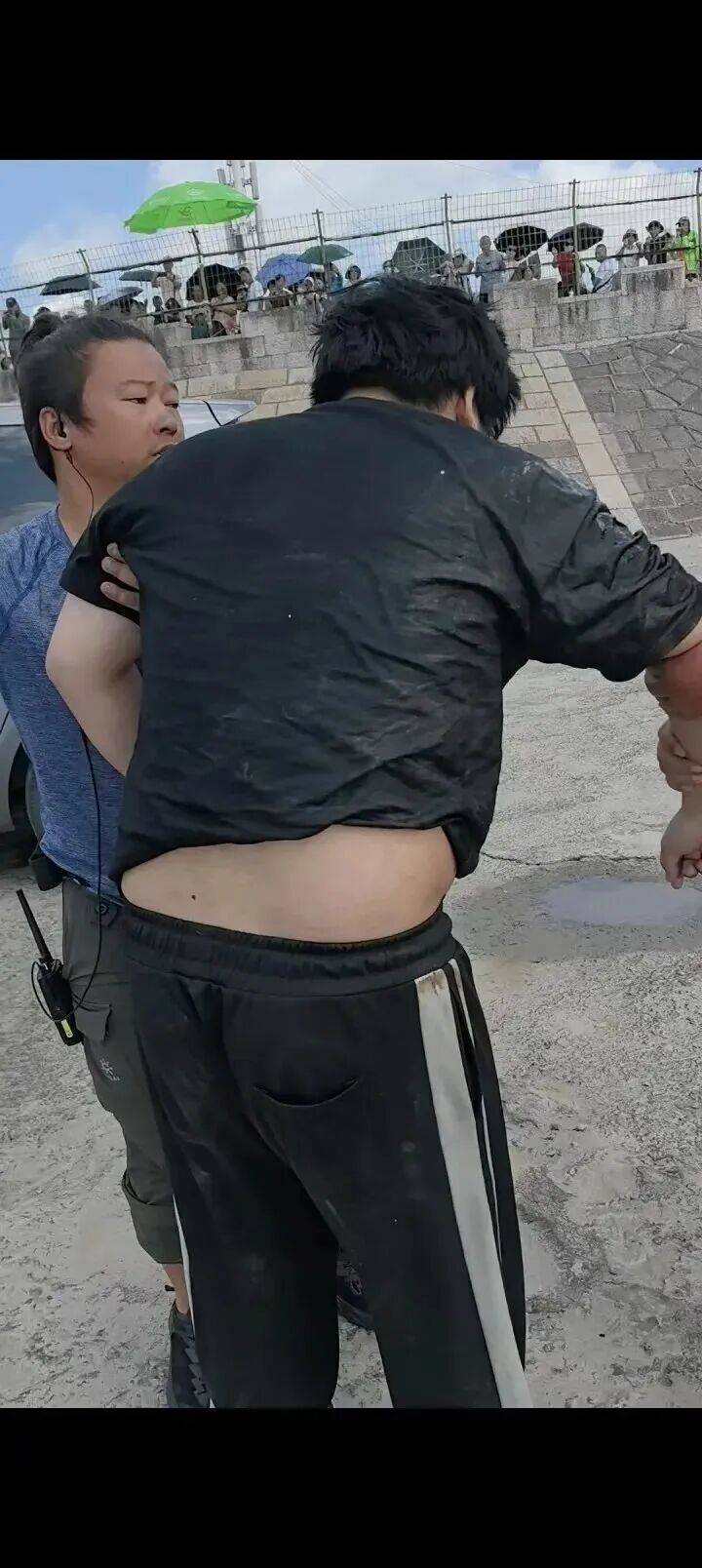 230斤重小伙酒后落水<strong></p>
<p>火特币</strong>,漂浮7小时终获救……