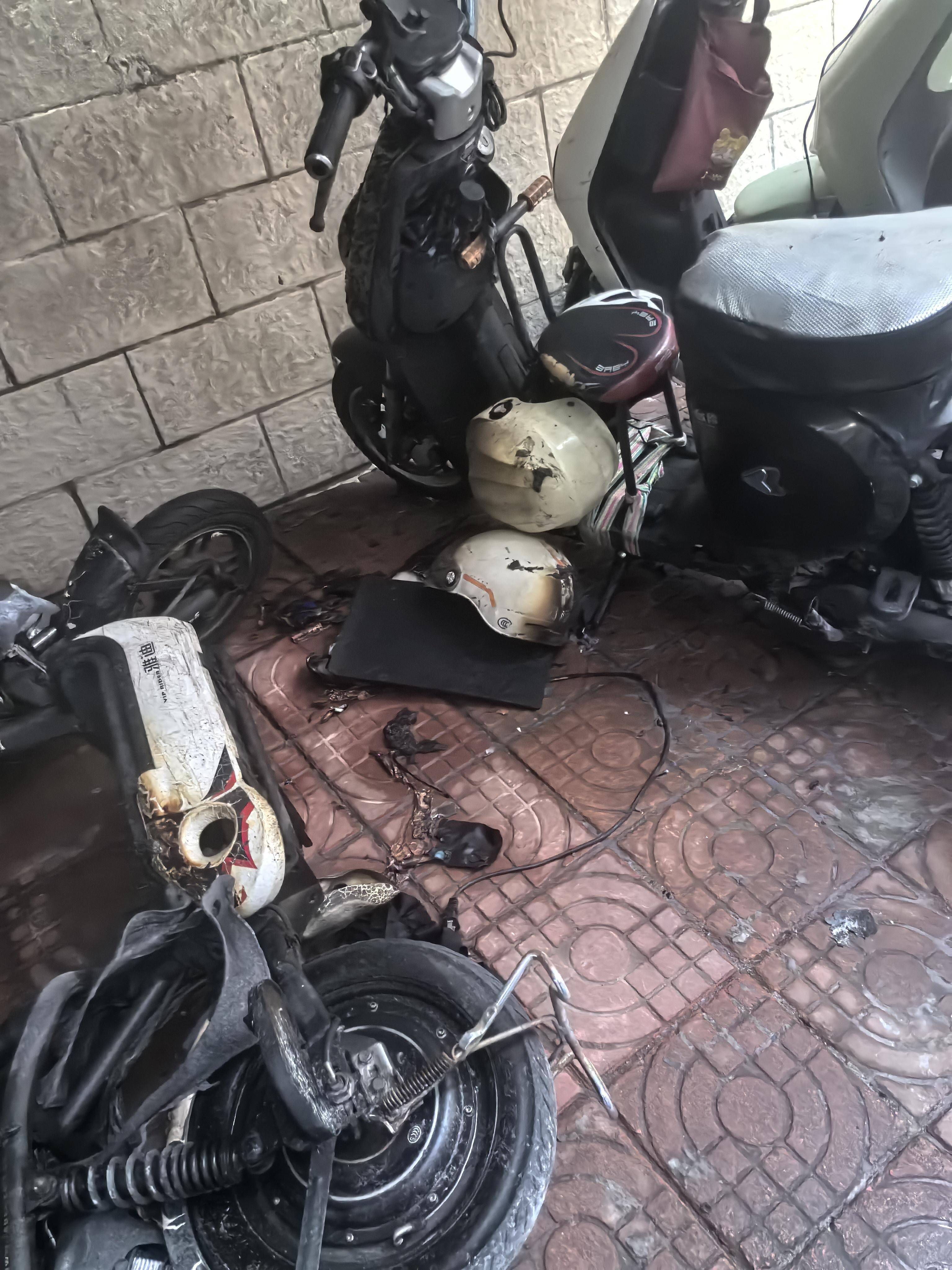 深圳一小区电动车管理引担忧<strong></p>
<p>瓦特币</strong>，部门责令整改后，记者实探