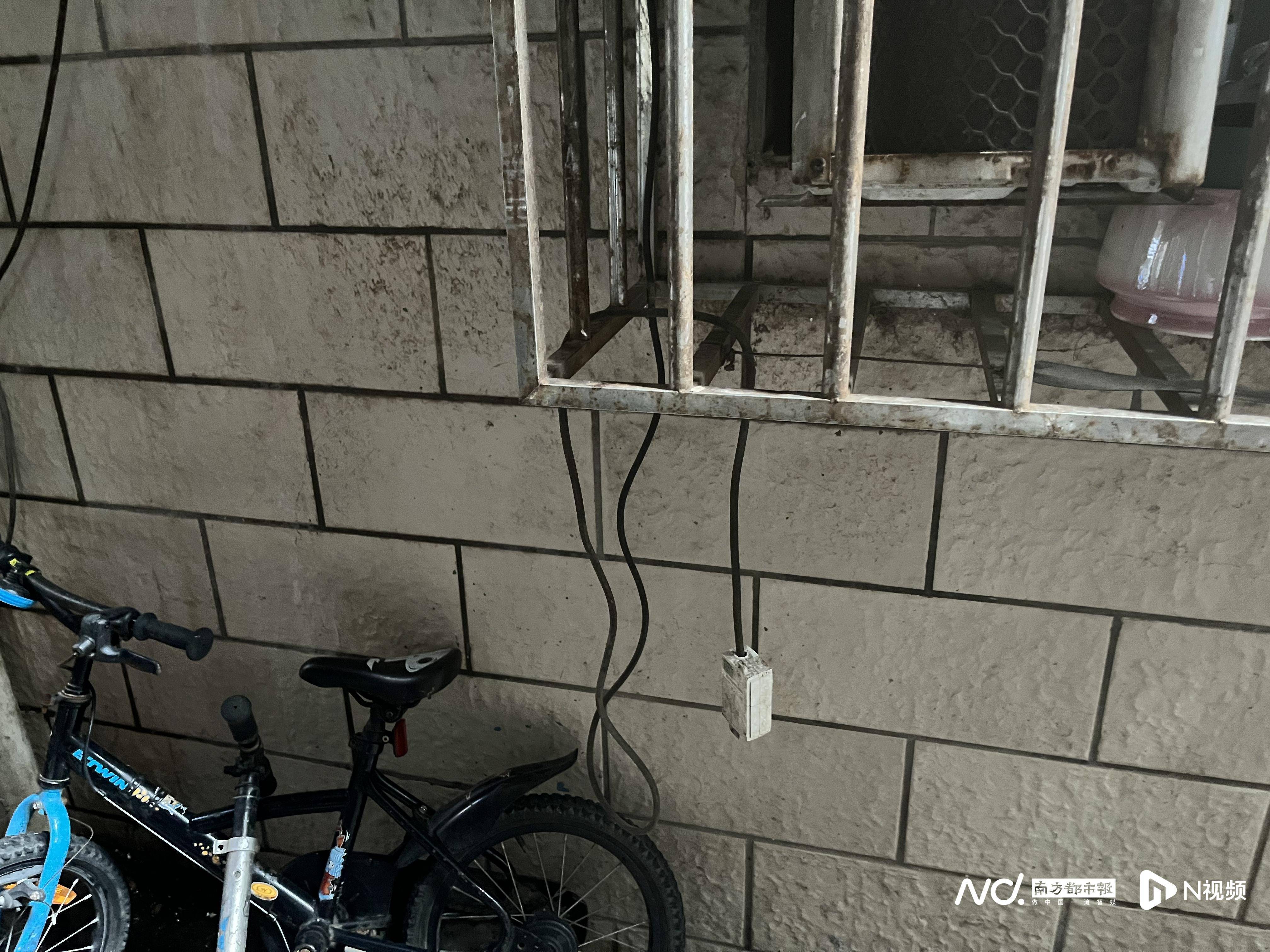 深圳一小区电动车管理引担忧<strong></p>
<p>瓦特币</strong>，部门责令整改后，记者实探