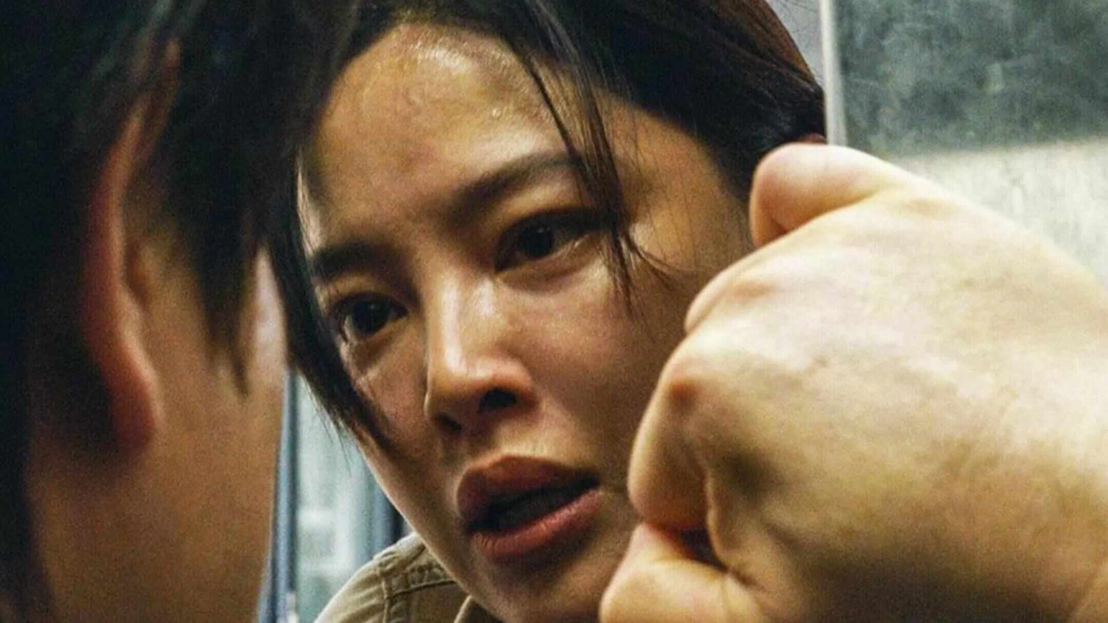 辛芷蕾凭《日掛中天》再冲国际大奖<strong></p>
<p>黑币2001</strong>，影片已定档11月7日