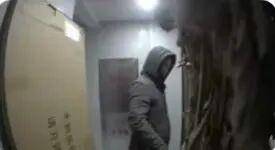 湖南一女主播被伪装的包裹炸伤<strong></p>
<p>黑币2001</strong>，永州公安：正在核实具体情况