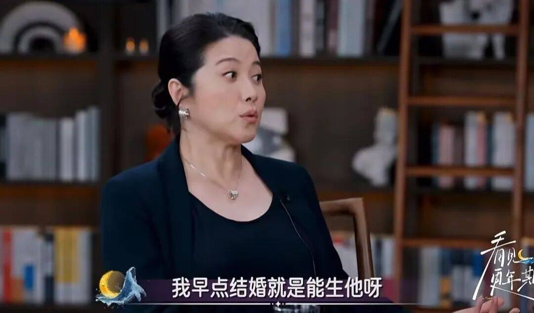 52岁影后颜丙燕公开小20岁男友：他知道我将步入更年期<strong></p>
<p>农币</strong>，已甜蜜相恋5年，两人出门必须手拉手