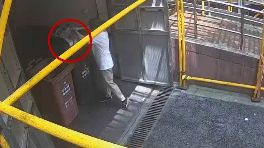 急！女儿帮母亲大扫除扔掉50万元黄金首饰<strong></p>
<p>利币</strong>，民警4小时找回