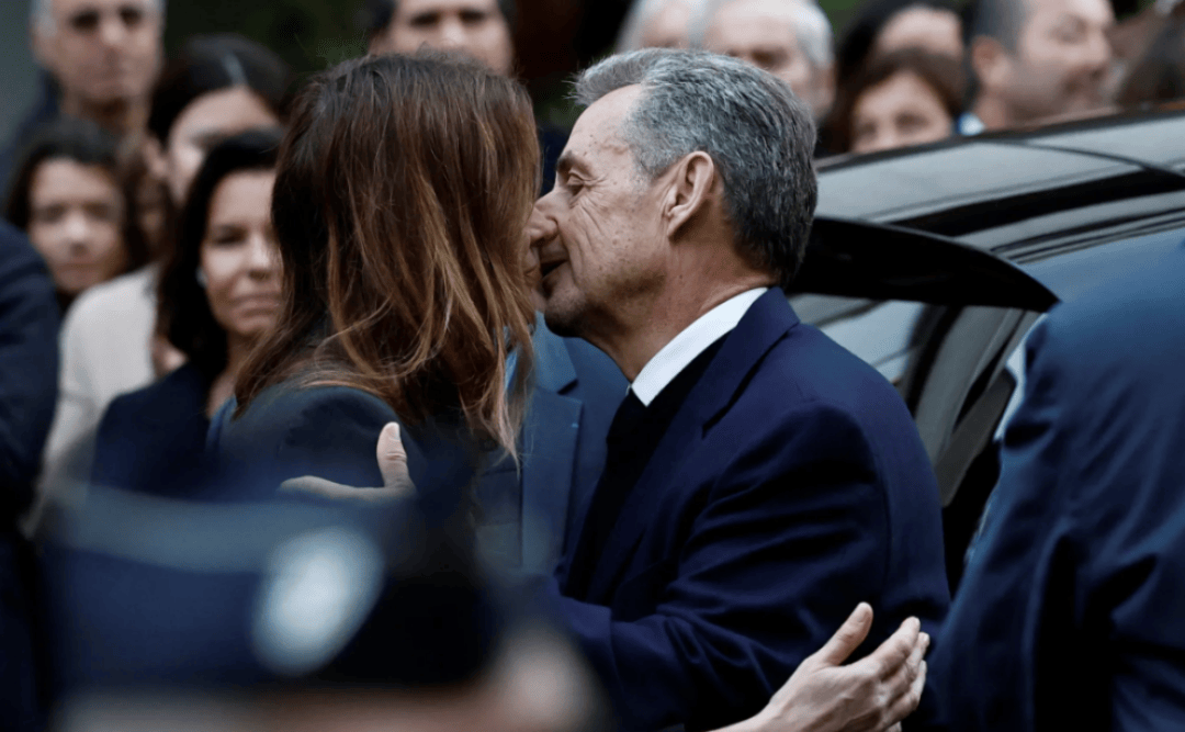 70岁法国前总统萨科齐的“坐牢style”：入狱前密会马克龙<strong></p>
<p>omg币价格</strong>，入狱后开始写书