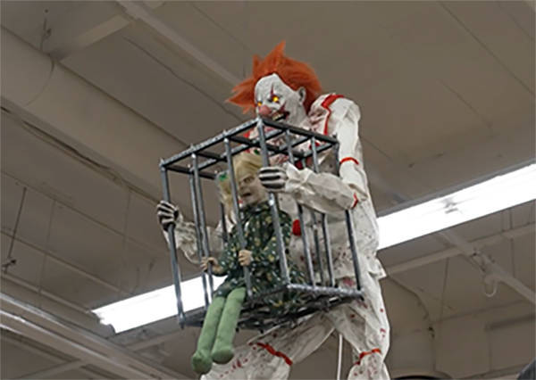 美国人正度过一个“没了中国货、最恐怖”的万圣节<strong></p>
<p>信币</strong>，白宫发言人却仍嘴硬