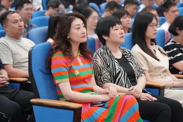 宗馥莉“心腹”祝丽丹离职<strong></p>
<p>比克币</strong>!曾是娃哈哈核心高管