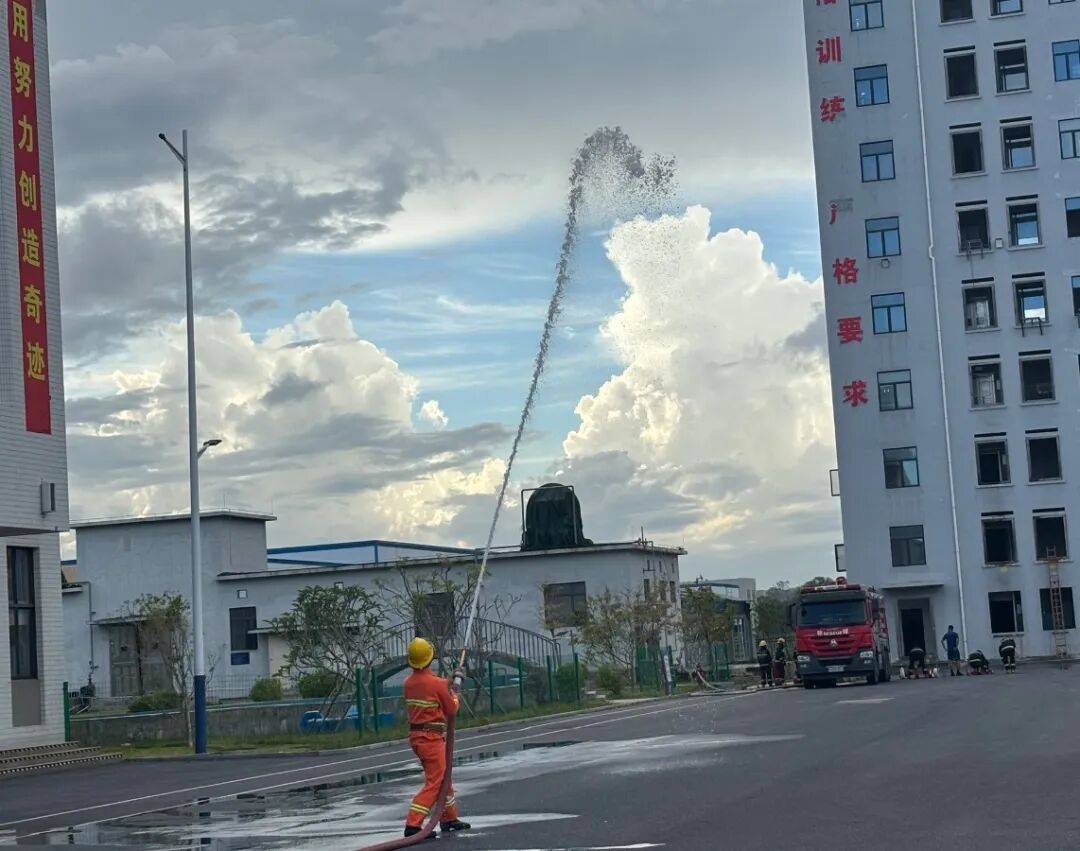 训考结合砺精兵<strong></p>
<p>云币海外</strong>！高新区微型消防站技能培训暨考核顺利举行