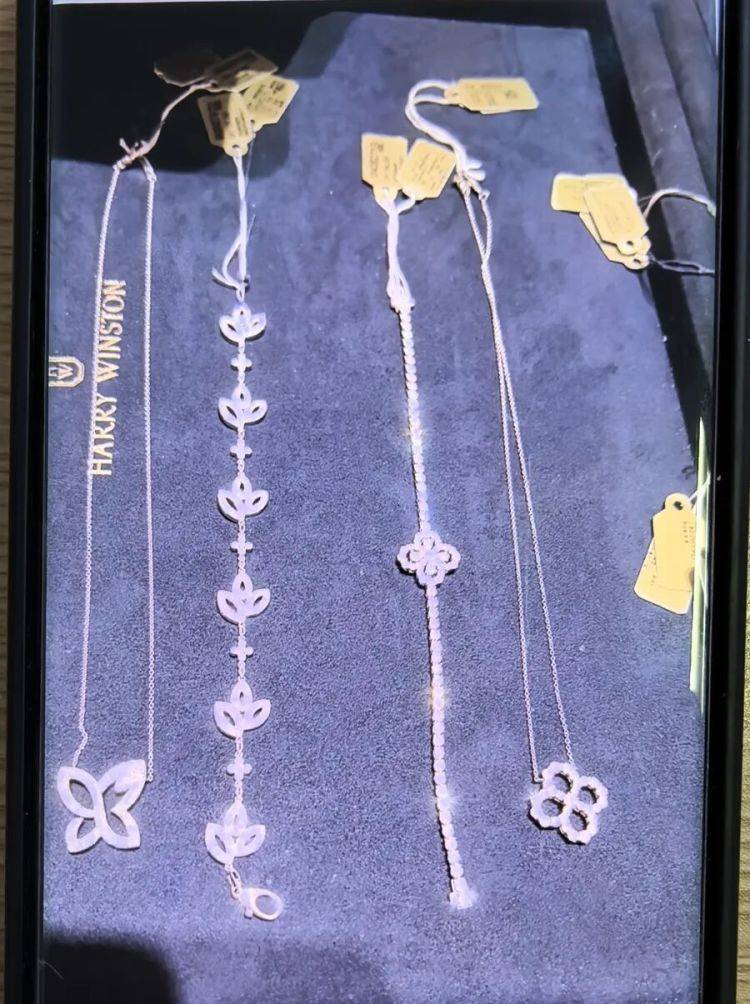 事发上海!女子崩溃“他昨晚还在我家吃饭”<strong></p>
<p>价格币莱特</strong>,聊天记录曝光诈骗细节