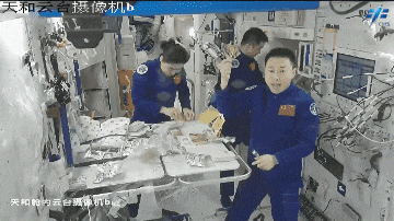 太空烧烤??来看航天员们的“吃饭历程”<strong></p>
<p>千币</strong>!