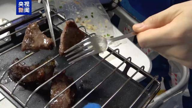 太空烧烤??来看航天员们的“吃饭历程”<strong></p>
<p>千币</strong>!