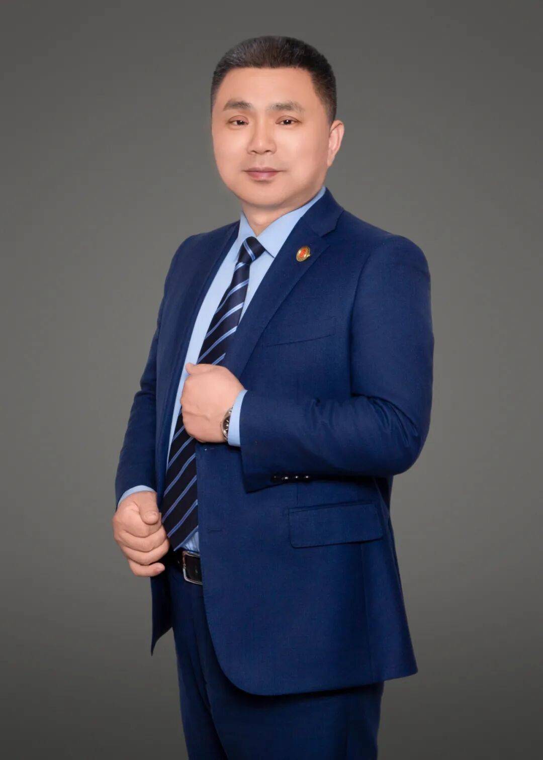 二姐夫帮忙装修房子<strong></p>
<p>破币兑换标准</strong>,铺瓷砖后卷走3万多装修款,这是违约还是诈骗?