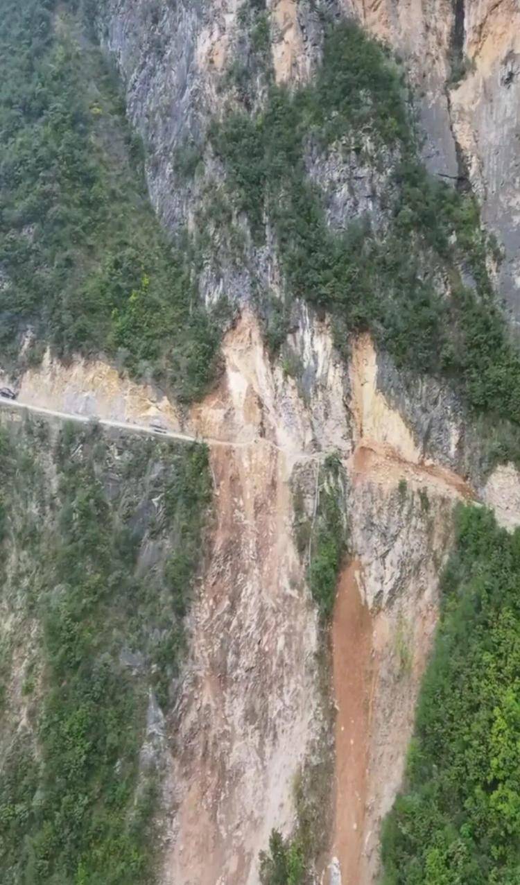 重庆网红“挂壁公路”垮塌<strong></p>
<p>破币兑换标准</strong>，附近村民外出绕行已半月盼修复，当地：已完成排危，正在修