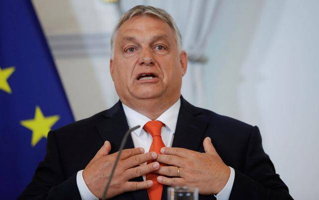 泽连斯基又搞“道德绑架”<strong></p>
<p>汇币换算</strong>，匈牙利怒呛：我们不欠你，别想入欧盟