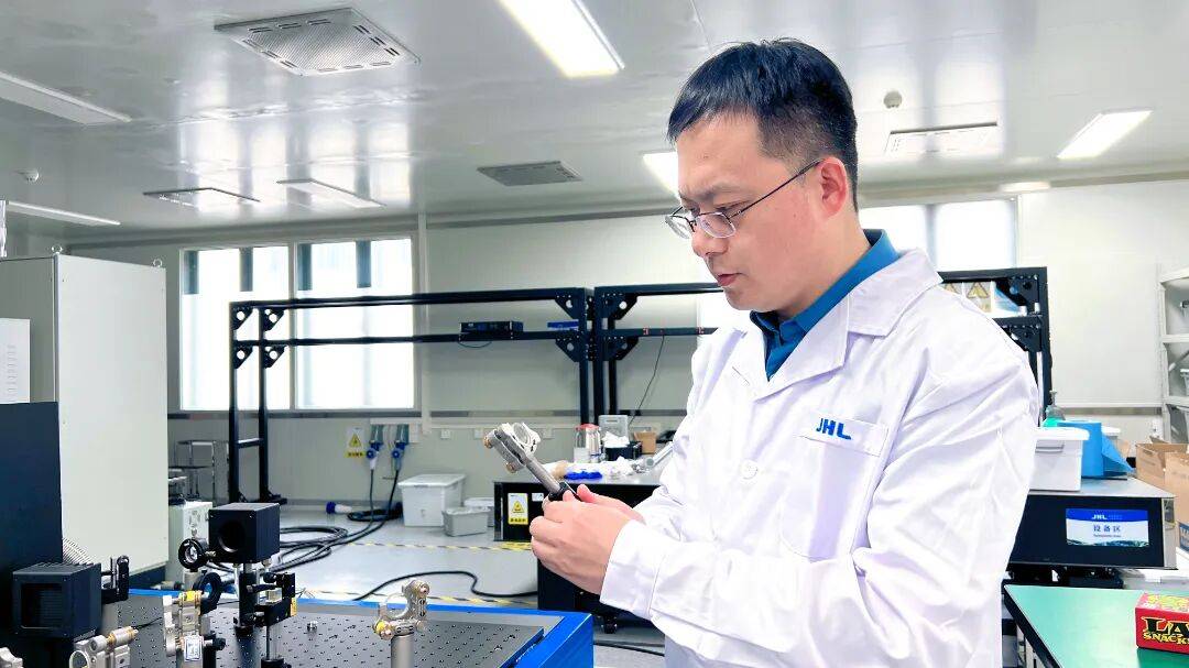 认真学习贯彻党的二十届四中全会精神<strong></p>
<p>汇币换算</strong>!来听听他们怎么说