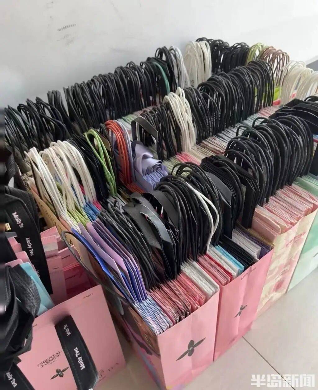 火了!大批人开始囤<strong></p>
<p>元界币</strong>,随手扔掉的东西,有人靠它赚了近千元