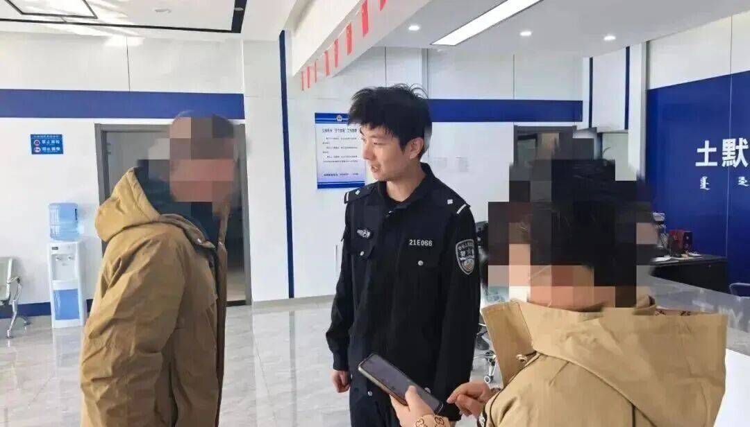 男子彩票中奖太兴奋<strong></p>
<p>z币</strong>,拍照发业主群分享,隔天奖金被邻居冒领……