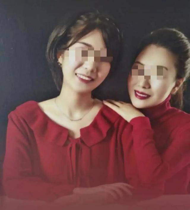 家门口捅死女子，凶手对受害者母亲称“是你女儿害我站到被告席”