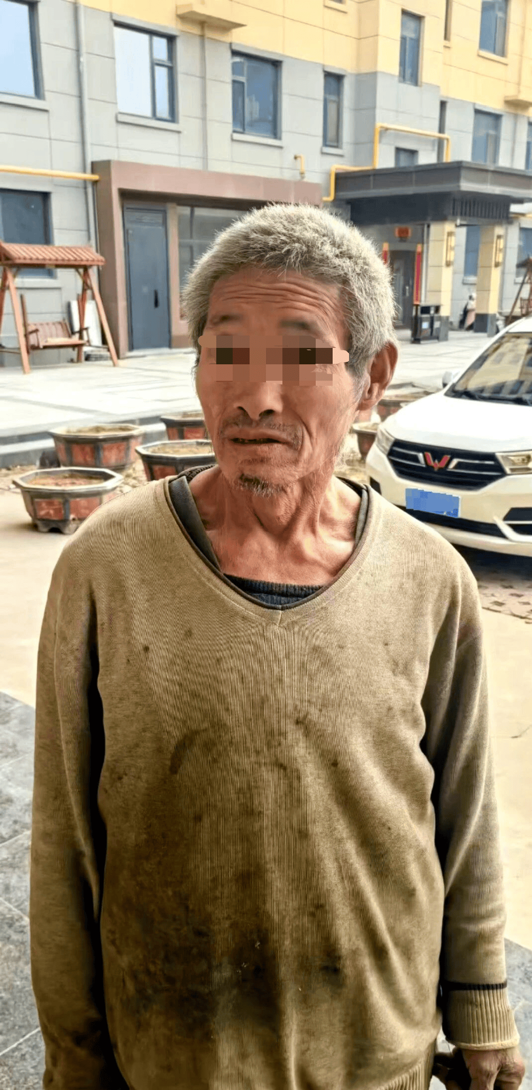 男子一次性收到11年工资38万元<strong></p>
<p>合众币</strong>,老板曾辩称“路遇乞讨好心收留,属自愿劳动”