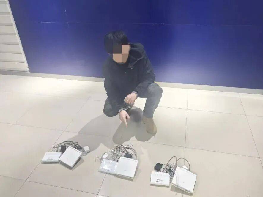 太可怕<strong></p>
<p>吉祥如意币</strong>!呼和浩特一酒店客房内惊现“神秘”白色可疑设备!竟然是…