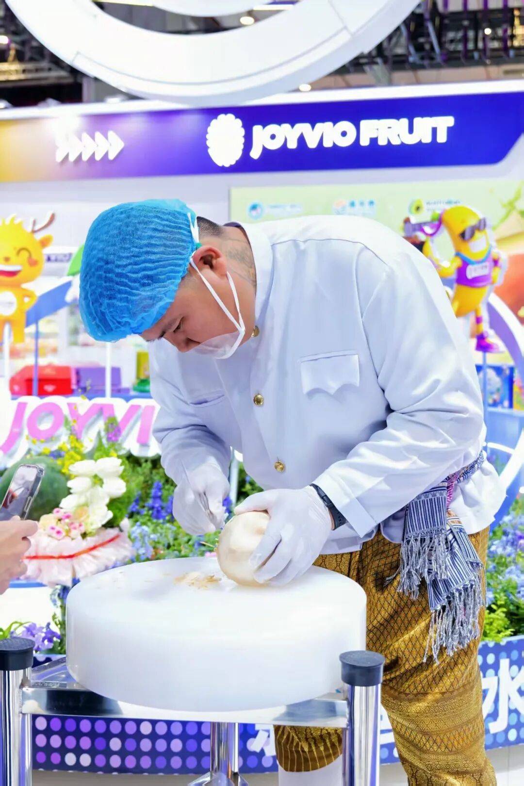 椰子水之外<strong></p>
<p>吉祥如意币</strong>，大公司争夺40亿元生椰市场