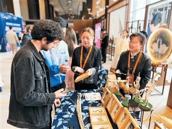 马克龙一路追着它俩<strong></p>
<p>thb币登录</strong>，抢先一步要访华！