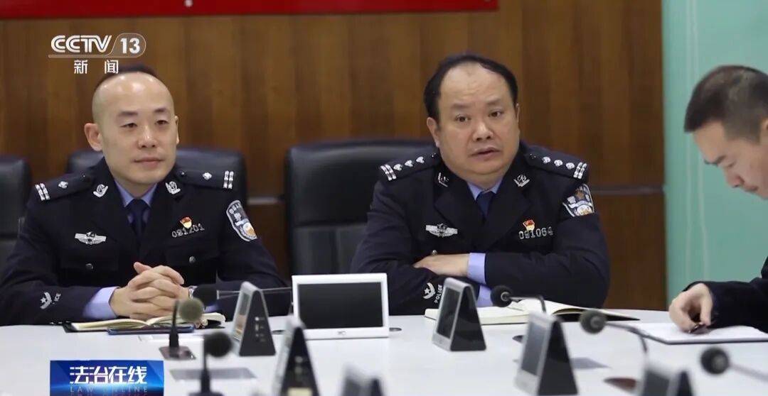 广州南站<strong></p>
<p>绿洲币</strong>,一男子频繁“上厕所”,被警方盯上