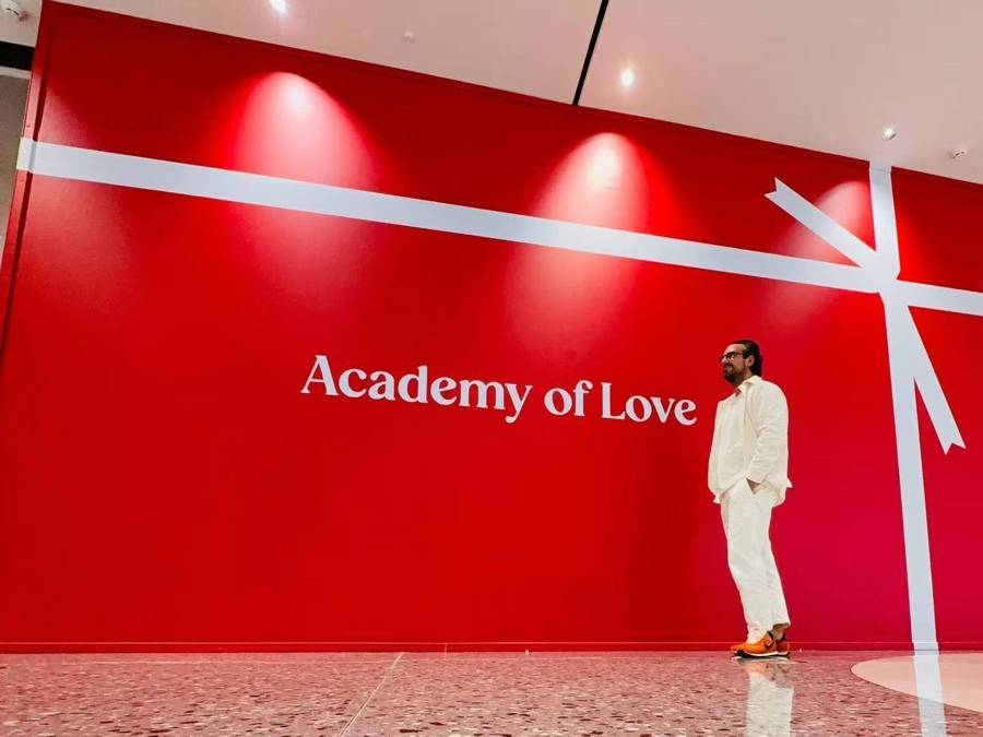 法国人在上海开店<strong></p>
<p>恒币</strong>,只卖白色衣服竟然火了丨上海滩上洋掌柜