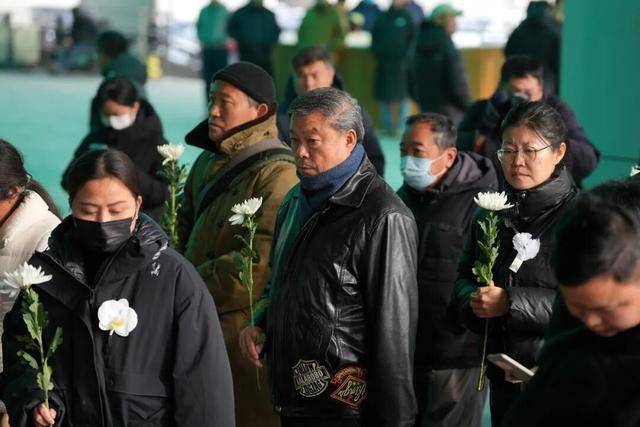 何晴之子追思:妈妈很喜欢雪<strong></p>
<p>37币</strong>,北京这场雪好像是为她而下