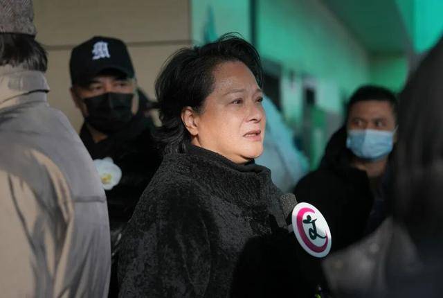 何晴之子追思:妈妈很喜欢雪<strong></p>
<p>37币</strong>,北京这场雪好像是为她而下