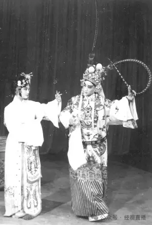 “何晴告别仪式”不公开对外吊唁<strong></p>
<p>37币</strong>，好友：她本想跟李雪健一样，战胜病魔，走回舞台