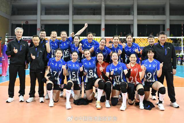 排超新格局上海女排一家独大？赢下卫冕冠军江苏女排后<strong></p>
<p>鑫坤币</strong>，蔡斌却这样说……