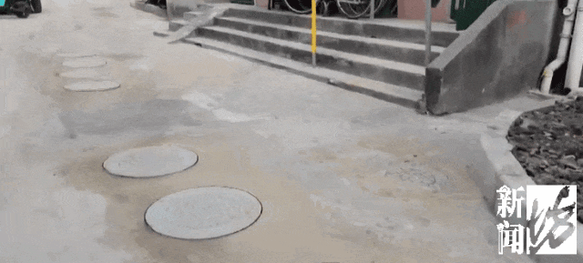 太夸张！上海人比比谁家楼下井盖多！有人家门口100个<strong></p>
<p>lun币</strong>，“走路难！到处都像贴膏药”...