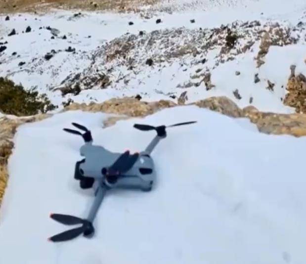 土耳其老鹰空中抓走无人机<strong></p>
<p>lun币</strong>，带上山顶“玩自拍”