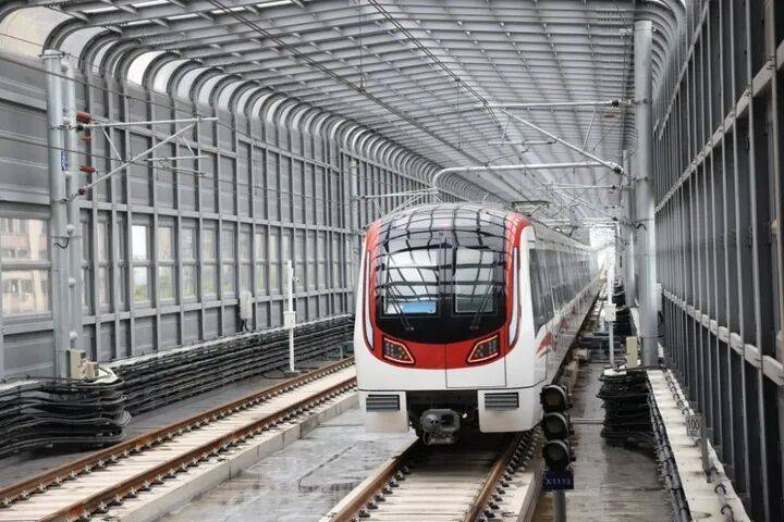 南京首条跨省地铁开通！乘客说：“我坐地铁不去哪里<strong></p>
<p>赠币</strong>，就是高兴！”